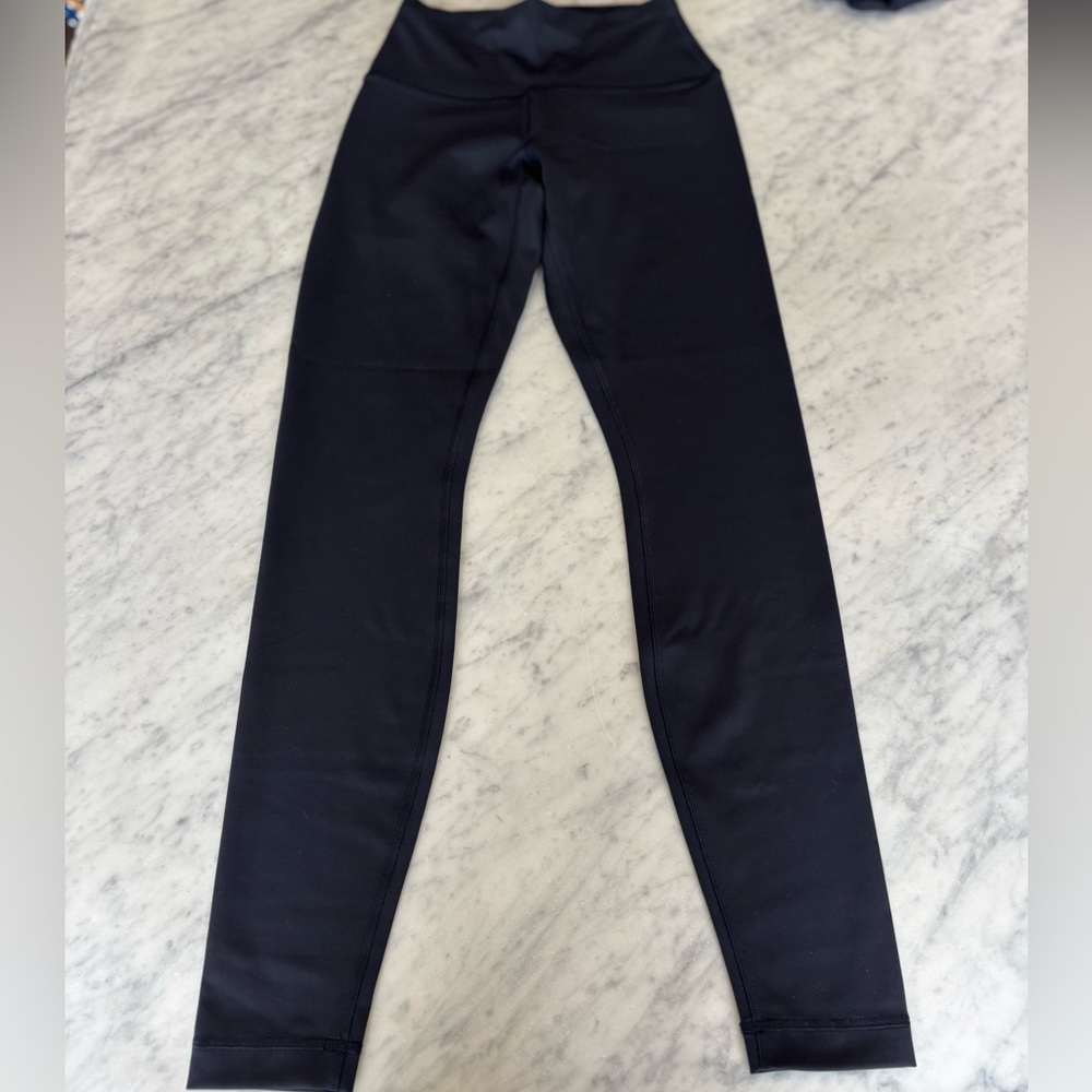 Lululemon Women’s Black Leggings - Size 6